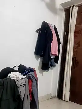 Snapshot of Hot_funky_boy chatting on 02-11-25, 07:38 Hot funky boy online show from 02-11-25, 07:38