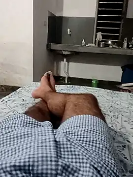 Snapshot of Hot_funky_boy chatting on 10-01-25, 07:20 Hot funky boy online show from 10-01-25, 07:20