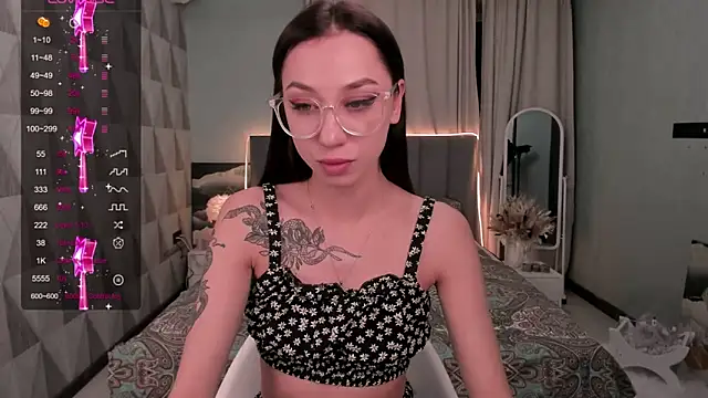 Queen Gabriel online show from 02-05-25, 07:53