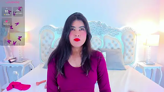 LinnaEvanson online show from 02-15-25, 04:25