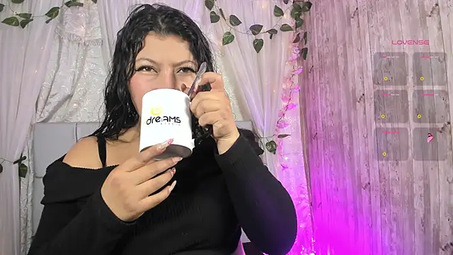 Rachel new20 online show from 10-20-25, 08:53