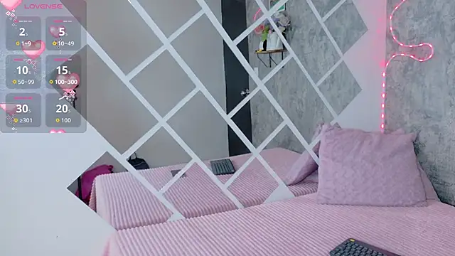 Rachel new20 online show from 10-27-25, 08:46