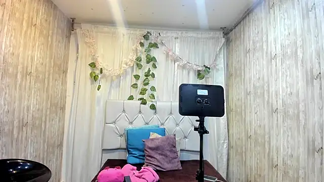 Snapshot of Rachel_new20 chatting on 05-14-26, 08:48 Rachel new20 online show from 05-14-26, 08:48