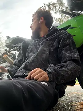 Codybugs0206 online show from 10-19-25, 09:48