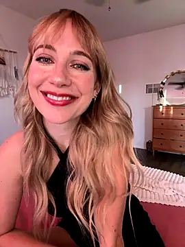 Snapshot of rileylovesyou chatting on 09-14-25, 01:27 rileylovesyou online show from 09-14-25, 01:27