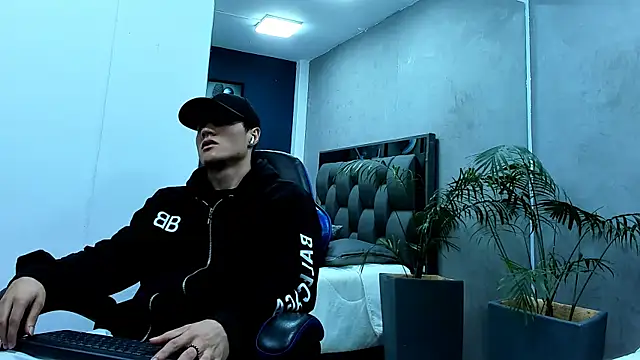 roan birkin online show from 01-08-26, 07:38