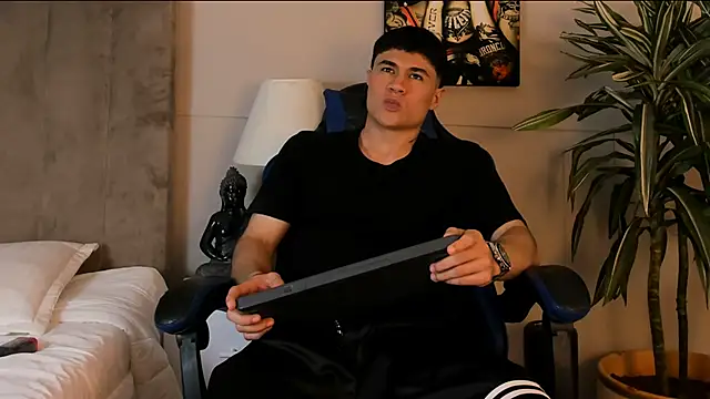 roan birkin online show from 04-26-26, 07:44