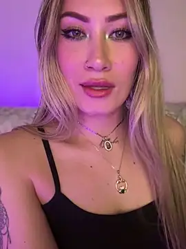 Snapshot of Lally_Valencia__ chatting on 03-15-25, 05:41 Lally Valencia online show from 03-15-25, 05:41