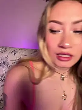 Snapshot of Lally_Valencia__ chatting on 03-20-25, 05:57 Lally Valencia online show from 03-20-25, 05:57