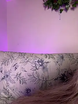 Snapshot of Lally_Valencia__ chatting on 03-21-25, 05:43 Lally Valencia online show from 03-21-25, 05:43