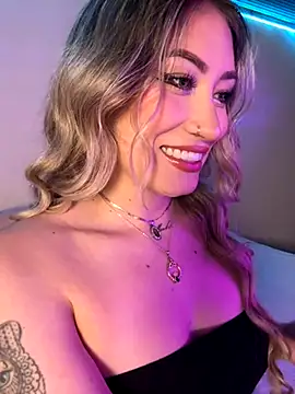 Snapshot of Lally_Valencia__ chatting on 10-03-25, 02:41 Lally Valencia online show from 10-03-25, 02:41