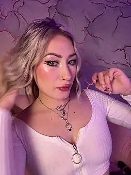 Snapshot of Lally_Valencia__ chatting on 12-15-25, 08:29 Lally Valencia online show from 12-15-25, 08:29