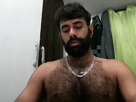 Snapshot of indianhairybull chatting on 03-19-25, 12:37 indianhairybull online show from 03-19-25, 12:37
