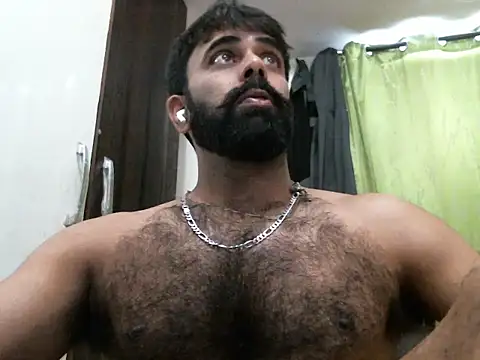 Snapshot of indianhairybull chatting on 10-08-25, 04:54 indianhairybull online show from 10-08-25, 04:54