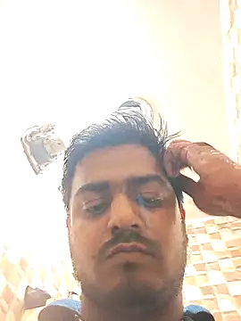 Snapshot of sethgamble000777 chatting on 11-29-25, 05:05 sethgamble000777 online show from 11-29-25, 05:05