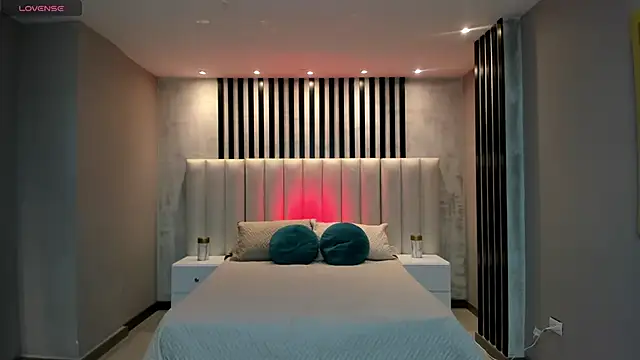 Snapshot of BeccaBaxter chatting on 02-23-25, 05:07 BeccaBaxter online show from 02-23-25, 05:07