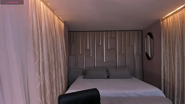 Snapshot of BeccaBaxter chatting on 02-28-25, 07:14 BeccaBaxter online show from 02-28-25, 07:14