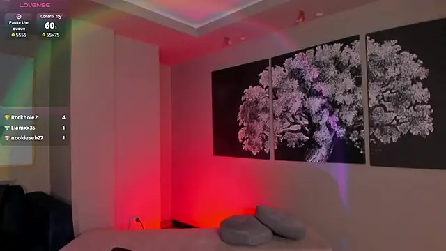 Snapshot of BeccaBaxter chatting on 03-12-25, 11:54 BeccaBaxter online show from 03-12-25, 11:54