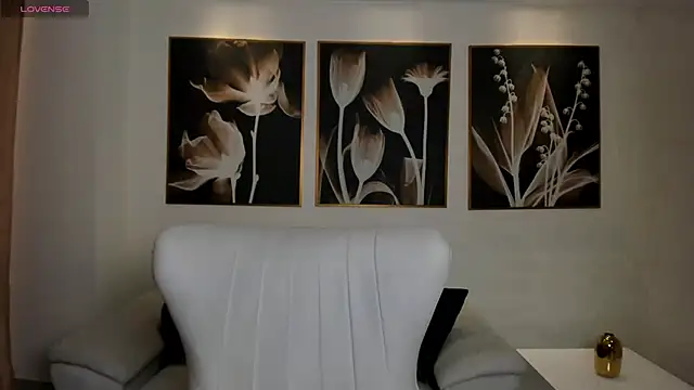 Snapshot of BeccaBaxter chatting on 03-19-25, 07:17 BeccaBaxter online show from 03-19-25, 07:17