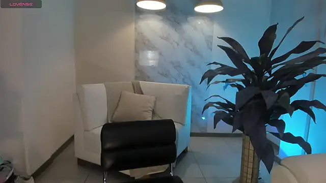 Snapshot of BeccaBaxter chatting on 09-19-25, 06:41 BeccaBaxter online show from 09-19-25, 06:41