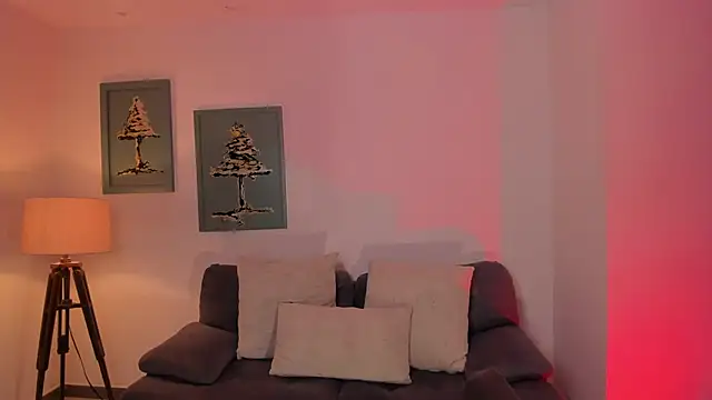 Snapshot of BeccaBaxter chatting on 09-21-25, 12:40 BeccaBaxter online show from 09-21-25, 12:40