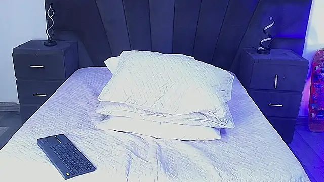 JhoanLeandro online show from 02-28-25, 07:26