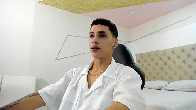 JhoanLeandro online show from 09-14-25, 05:06