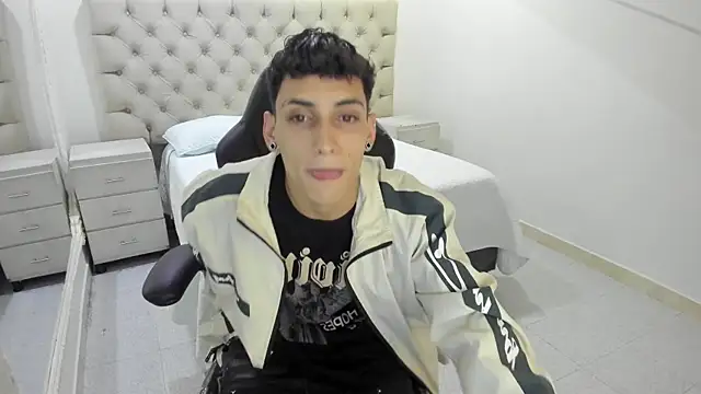 JhoanLeandro online show from 01-07-26, 05:10