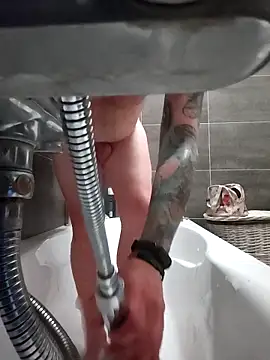 bouraktom6 online show from 10-31-25, 08:43