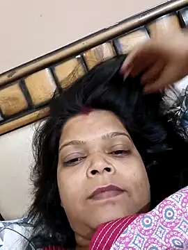 Snapshot of Babybird chatting on 02-19-25, 06:10 Babybird online show from 02-19-25, 06:10