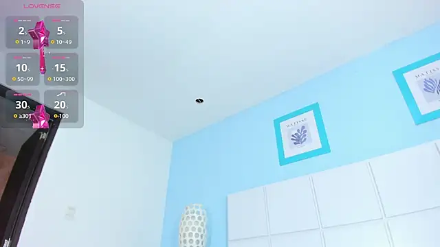 VioletMoon6 online show from 03-19-25, 08:54