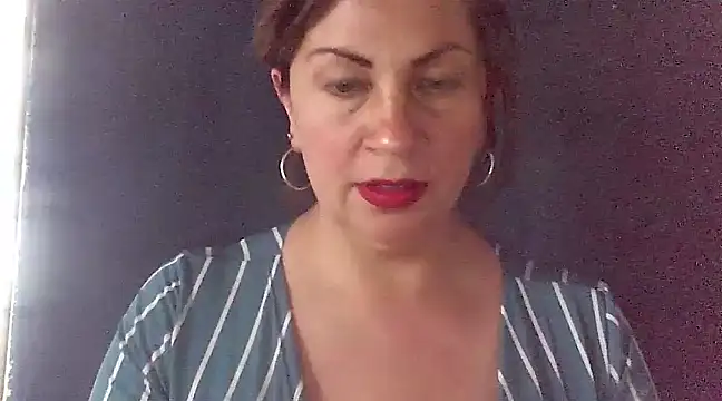 Snapshot of xxsexycutexxx chatting on 03-17-25, 08:19 xxsexycutexxx online show from 03-17-25, 08:19