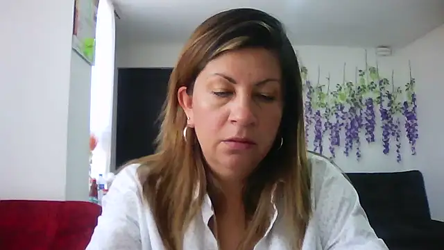 Snapshot of xxsexycutexxx chatting on 10-15-25, 07:36 xxsexycutexxx online show from 10-15-25, 07:36