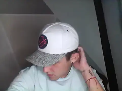 Snapshot of daimon_king05 chatting on 02-27-25, 12:10 daimon king05 online show from 02-27-25, 12:10