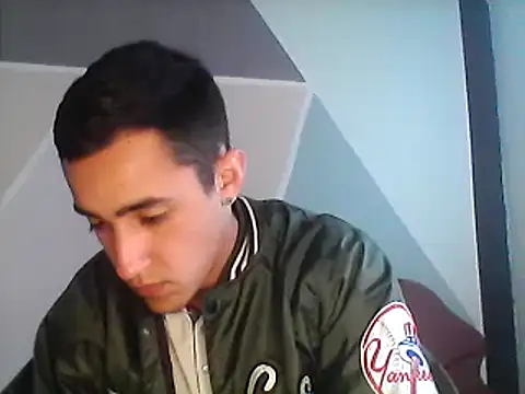 Snapshot of daimon_king05 chatting on 02-28-25, 04:42 daimon king05 online show from 02-28-25, 04:42