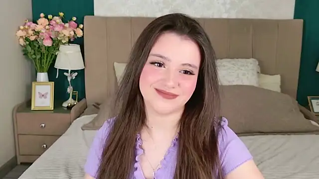 Snapshot of Pauline_Heaven chatting on 09-13-25, 06:13 Pauline Heaven online show from 09-13-25, 06:13