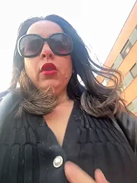 laarti online show from 09-24-25, 06:28