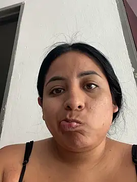 lamaravilla 08 online show from 05-19-26, 03:40