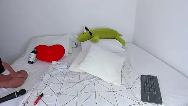 TinaPutina online show from 09-25-25, 10:13