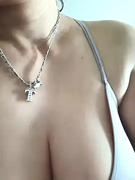 Cicamica12 online show from 04-28-26, 07:13