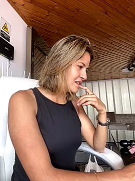 Andrea18 blonde online show from 11-05-25, 04:07