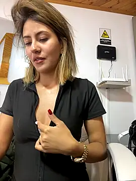 Andrea18 blonde online show from 12-13-25, 07:53