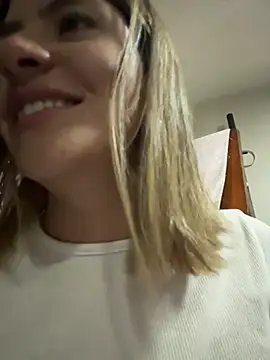 Andrea18 blonde online show from 01-17-26, 03:50