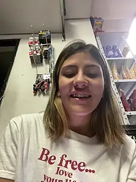 Andrea18 blonde online show from 02-13-26, 07:21