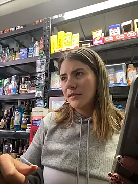 Andrea18 blonde online show from 04-23-26, 05:59