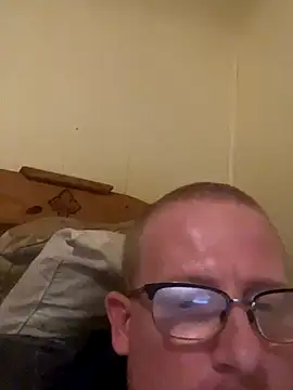 Snapshot of ClimbedCaelum chatting on 10-21-25, 07:31 ClimbedCaelum online show from 10-21-25, 07:31