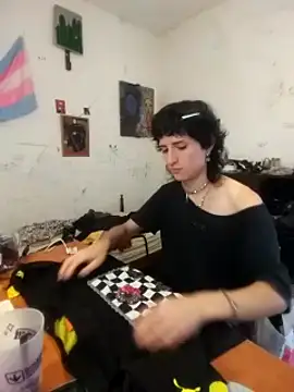 Snapshot of Penygirl chatting on 03-20-25, 03:25 Penygirl online show from 03-20-25, 03:25