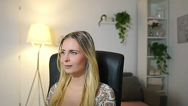 catecrago  online show from 09-15-25, 01:00