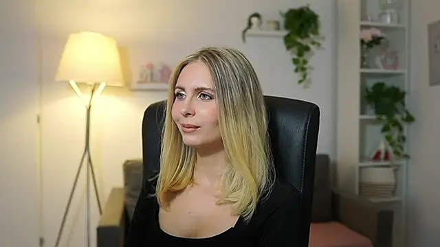 catecrago  online show from 10-06-25, 01:30