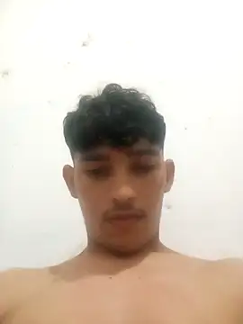 Snapshot of blzin20 chatting on 03-01-25, 04:15 blzin20 online show from 03-01-25, 04:15